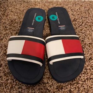 Tommy Hilfiger slides size 8